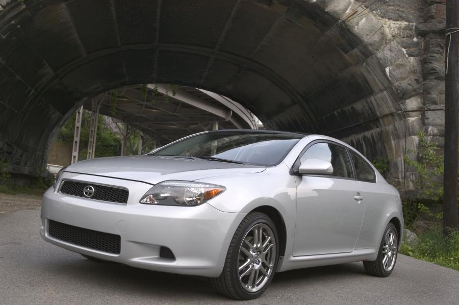  Scion tC 2005 года  (фото 28 из 130)